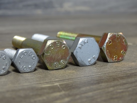 bolt3